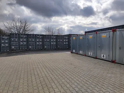 SKIP BOX wynajem kontenerów magazynowych Poznań, magazyny samoobsługowe